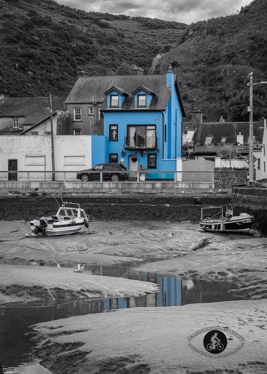 Blue building in the East Passage harbour - BW - Selective colour - blue